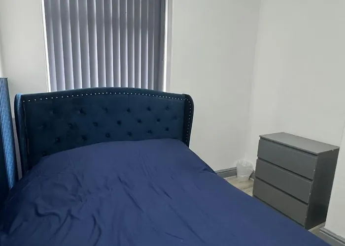 Penzion Spacious 5 Bedroom Near Centre Sleeps 10