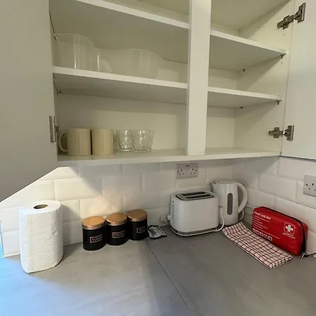 Casa de hóspedes Spacious 5 Bedroom Near Centre Sleeps 10 3*