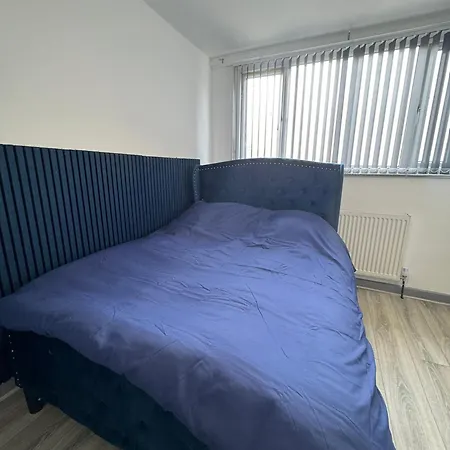 招待所 Spacious 5 Bedroom Near Centre Sleeps 10 布雷得佛