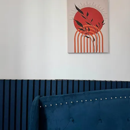 Spacious 5 Bedroom Near Centre Sleeps 10 Pensión 3*