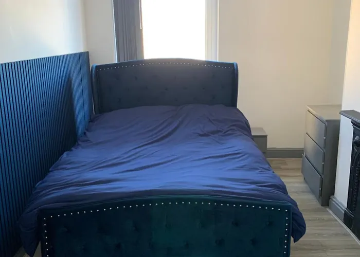 招待所 Spacious 5 Bedroom Near Centre Sleeps 10 布雷得佛